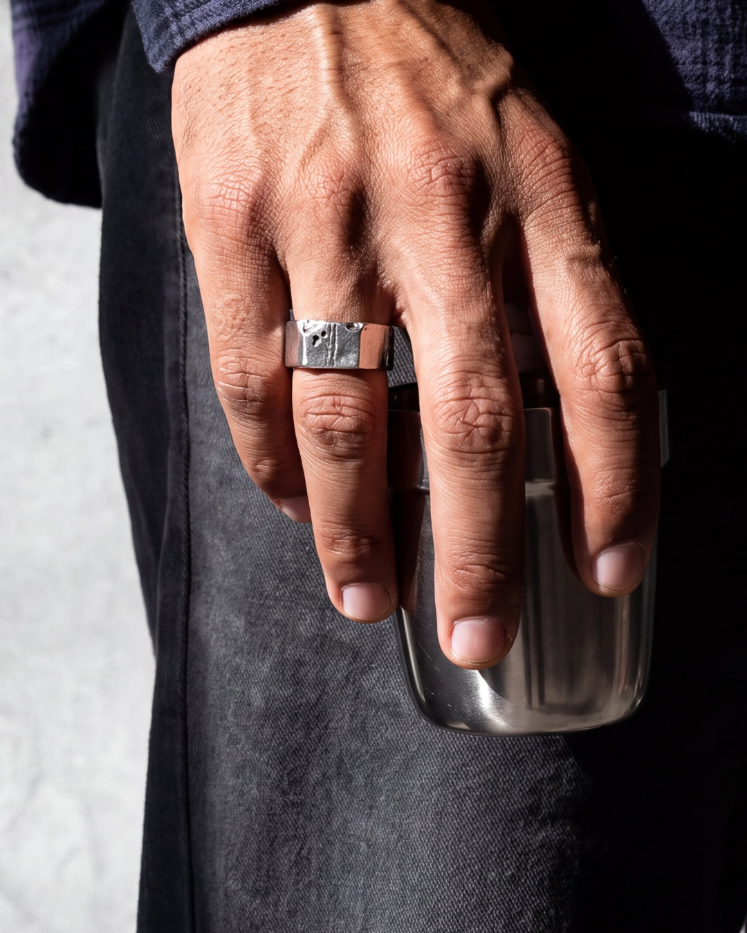 HAMMERED RING