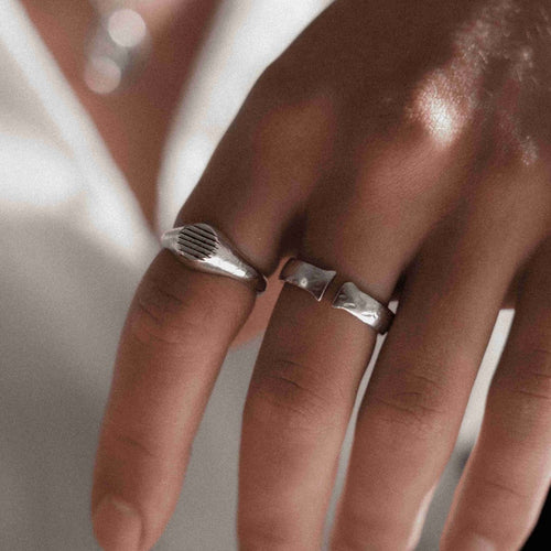 SIMPLICITY RING