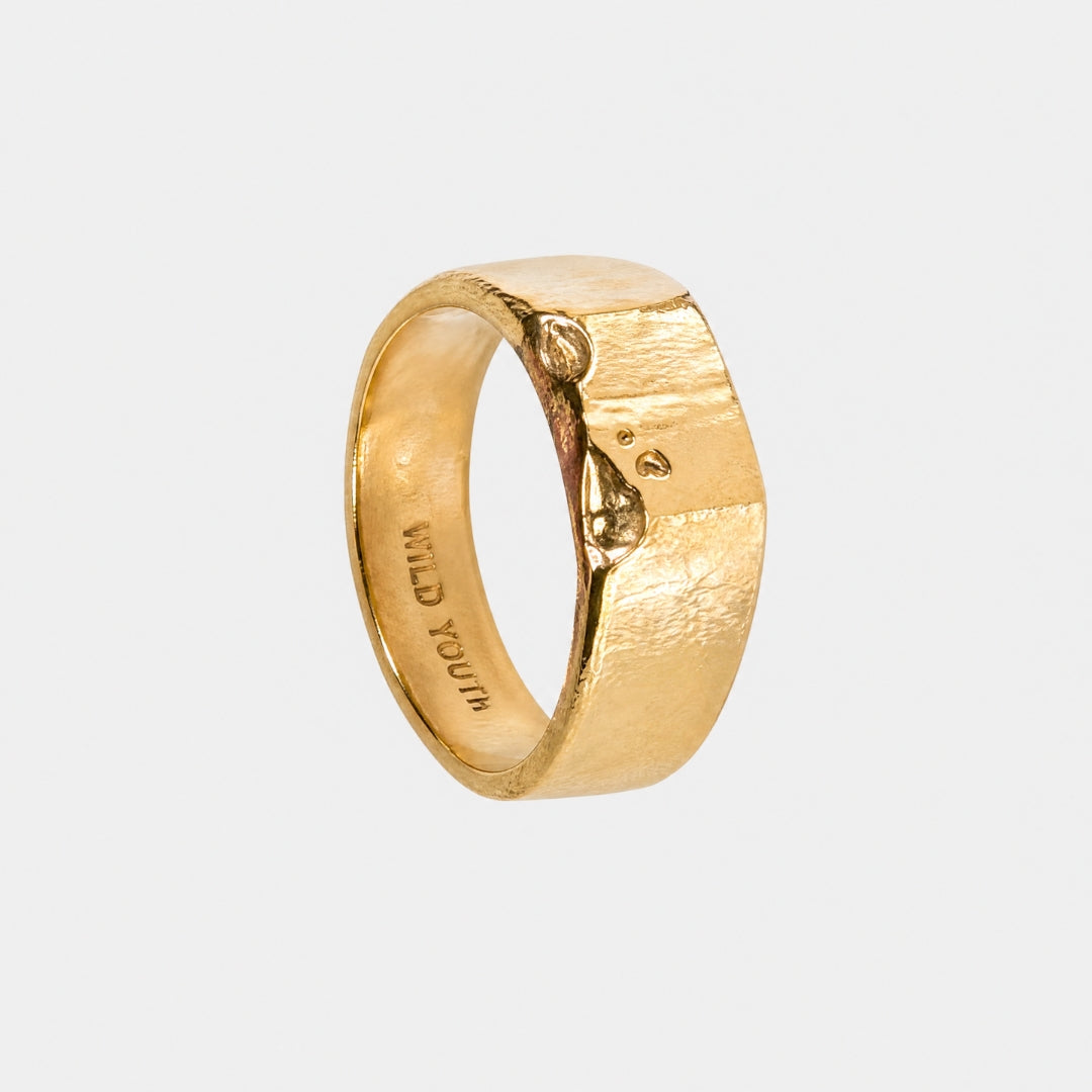 HAMMERED RING
