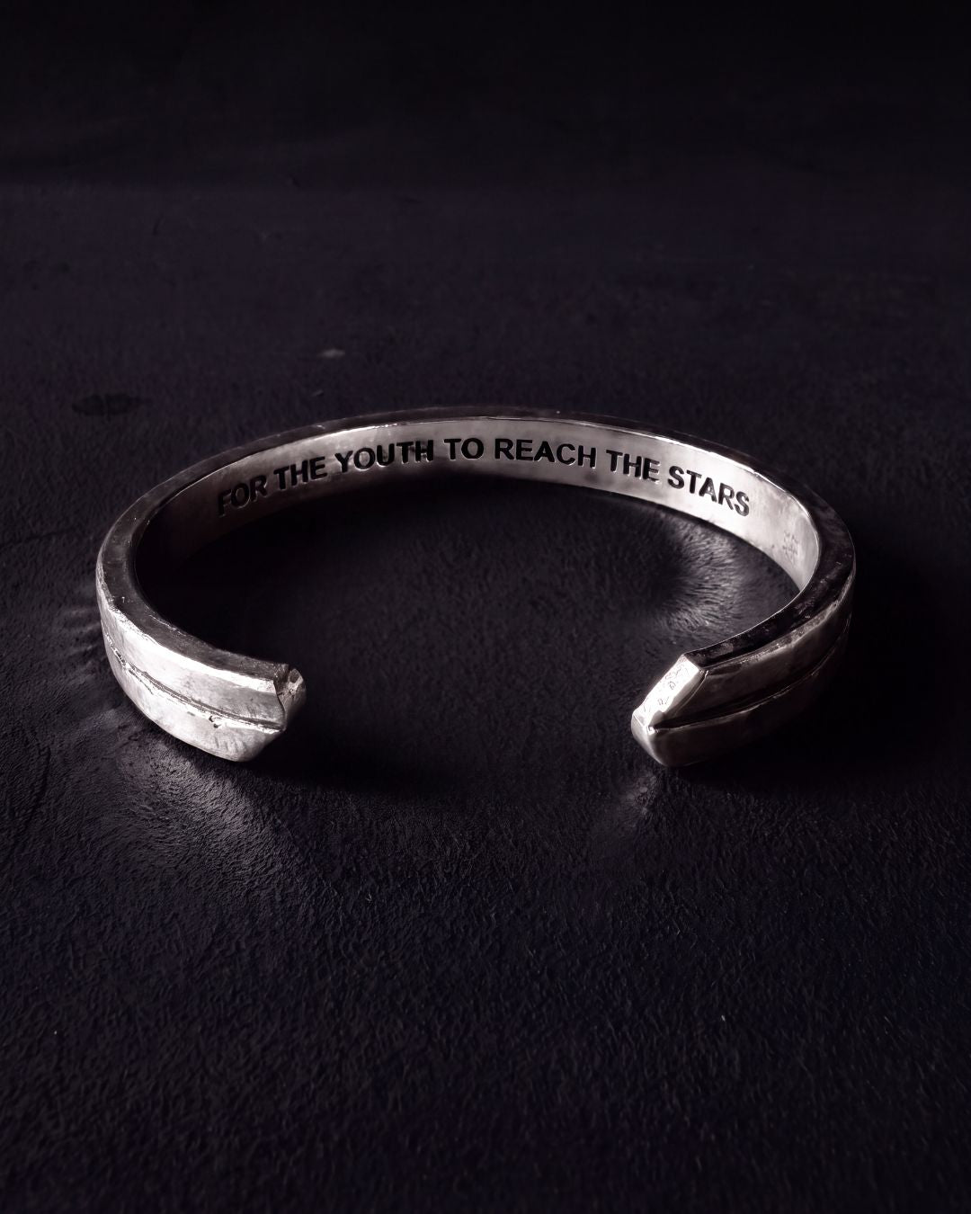 STAR BANGLE