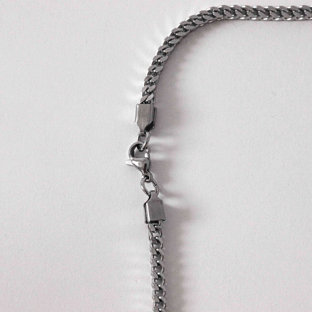 Hero sterling silver necklace detail - rectangle link chain handcrafted Portugal | Wild Youth