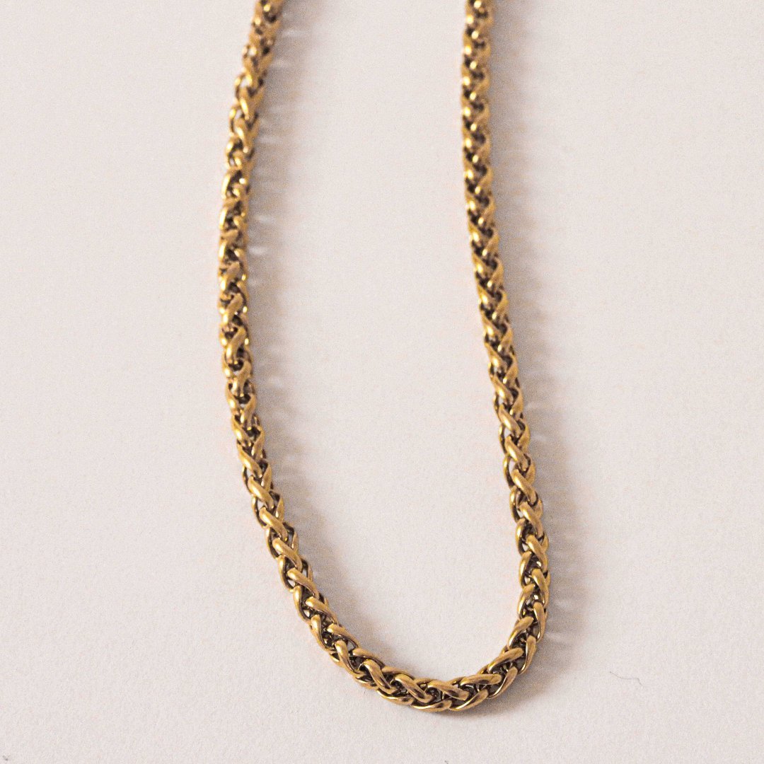 Purpose gold necklace detail - crossed chain handcrafted Portugal Wild Youth | Wild Youth